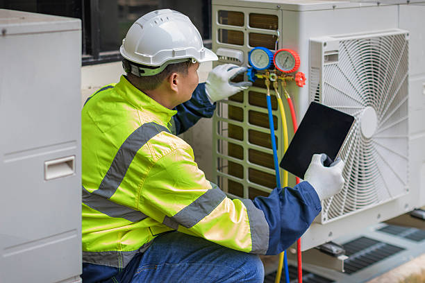 Professional Hvac technician working in North Branch, MN